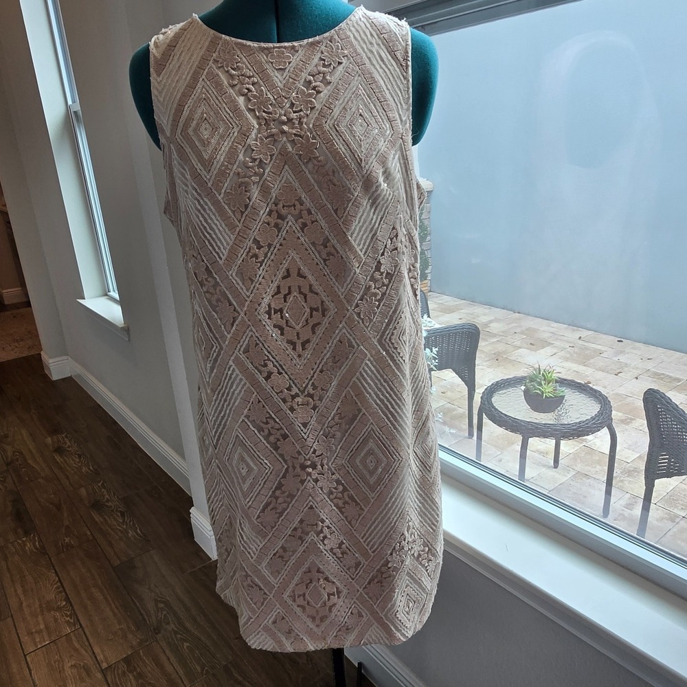 Vince Camuto Dress Womens Size 12 Beige Sequin Embroidered Lace Sleeveless